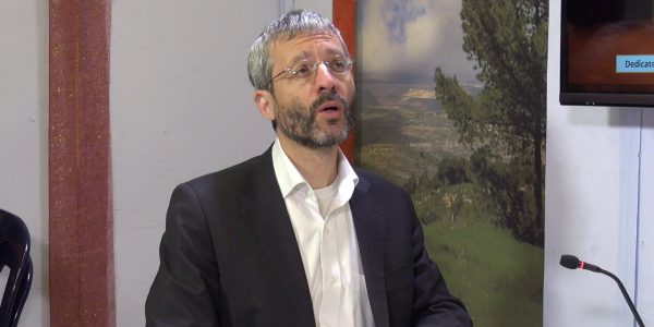 Oque Moshe fez por conta própria sem ser ordenado? Parashat korach