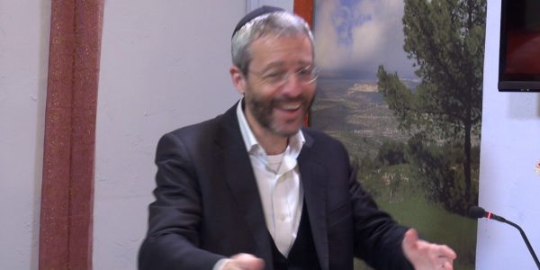 Porque falamos mal um dos outros? Parashat tezave – Zahor