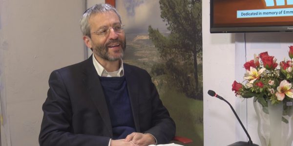 A romã e a maçã no Mishkan – o que simboliza? Parashat Vaiakel – Shekalim